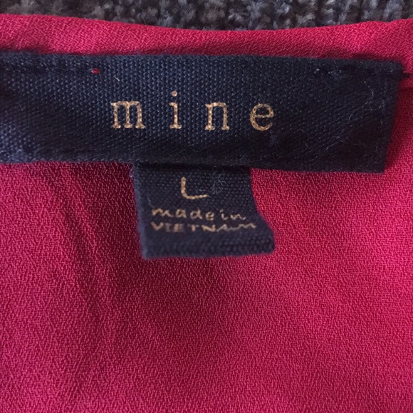 Mine Red Blouse with button sleeves - Picture 2 of 5